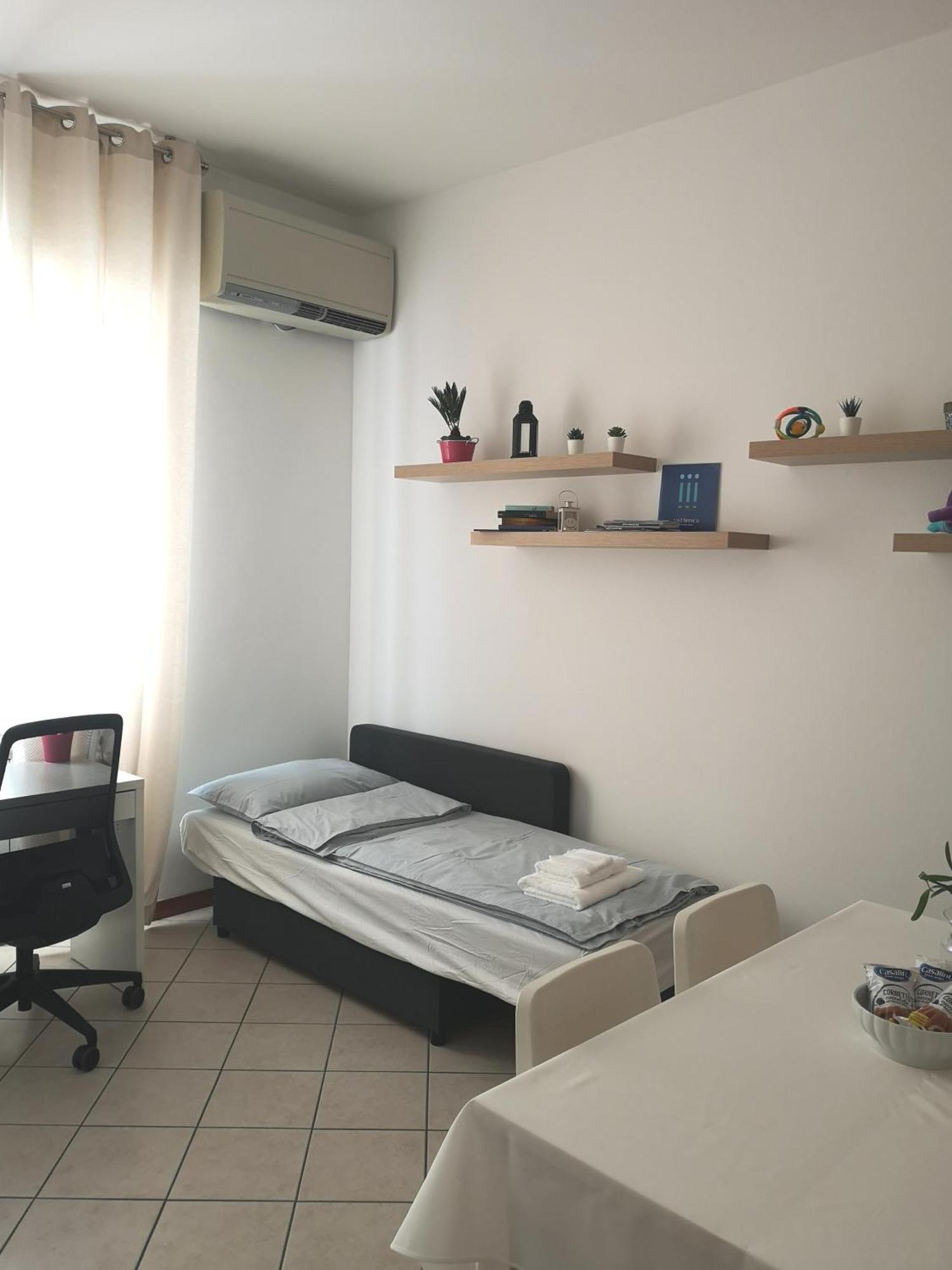Holiday Apartment - Brescia Centro - Parcheggio Privato Exterior foto